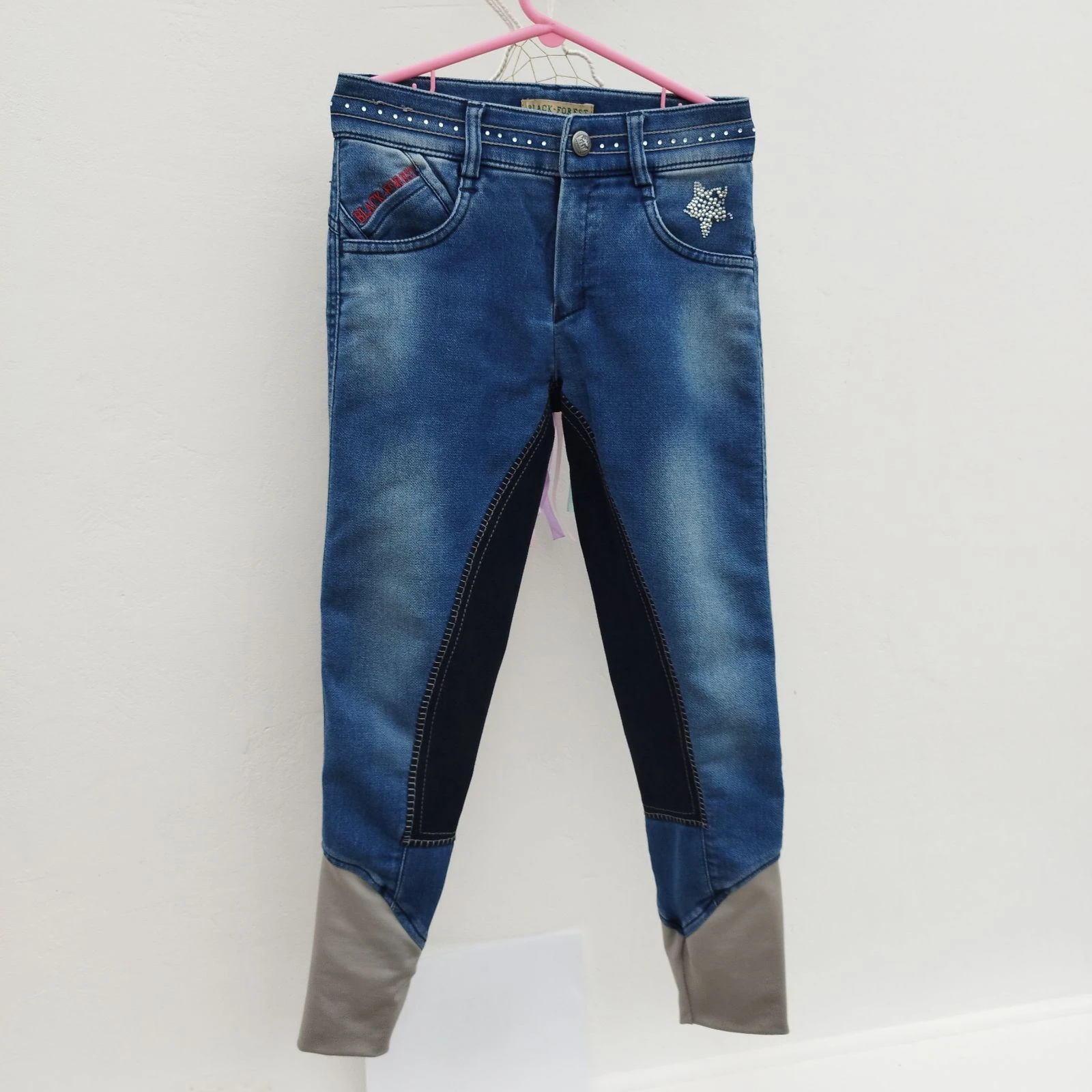 Magnifique pantalon d'équitation en jean de Black forest
